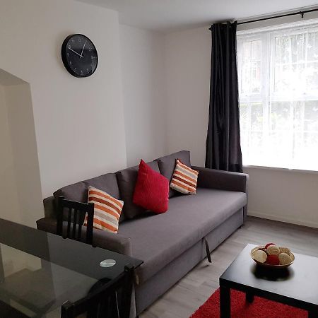 Barnfield Place Edgware Exteriör bild