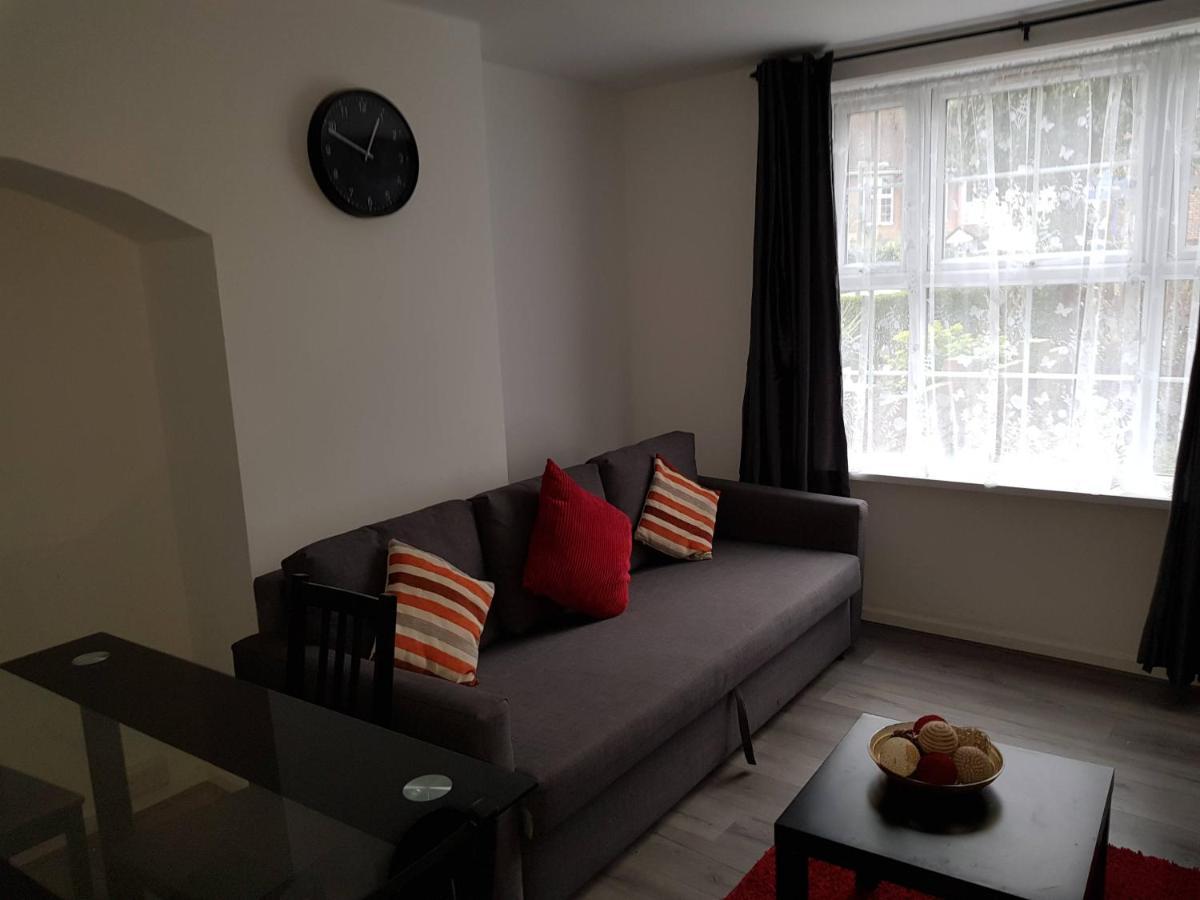 Barnfield Place Edgware Exteriör bild